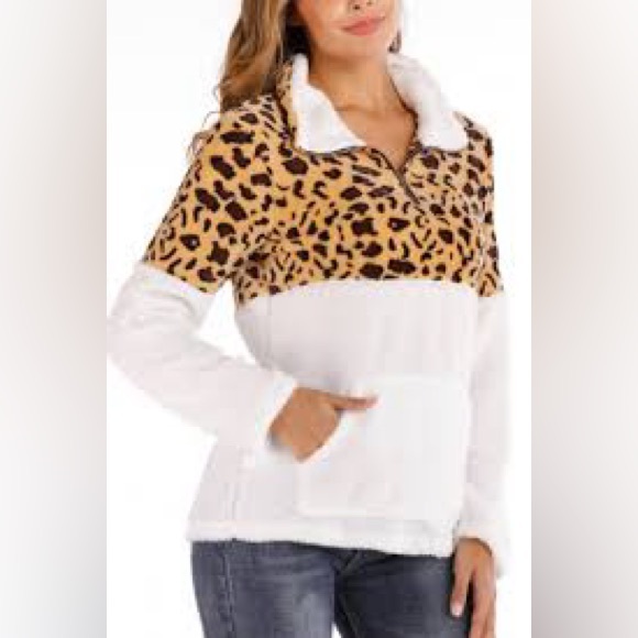 L134 Leopard Print Fleece Pullover - Picture 1 of 13